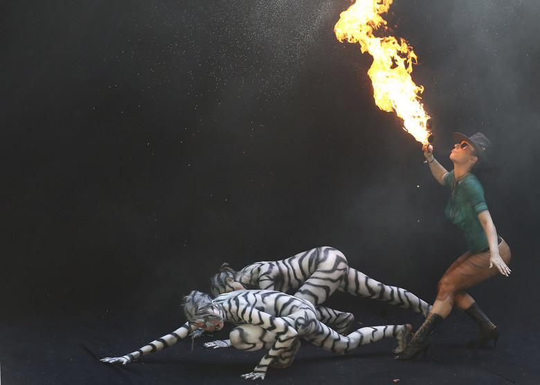 高清:世界人体彩绘节开幕