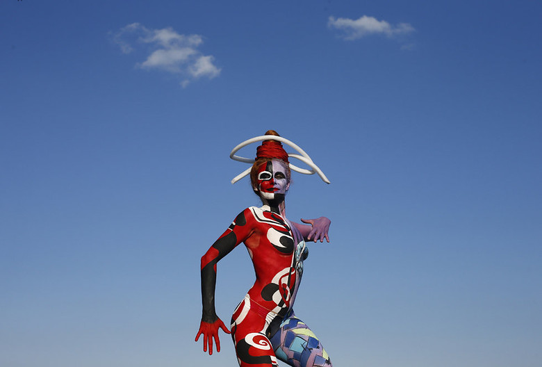 高清:世界人体彩绘节开幕