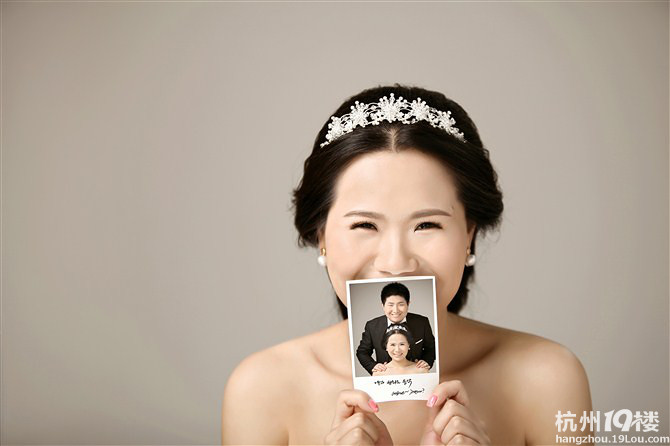 邊看奧運(yùn),邊曬美照,在2012你為我披上了夢(mèng)中的那一抹白紗