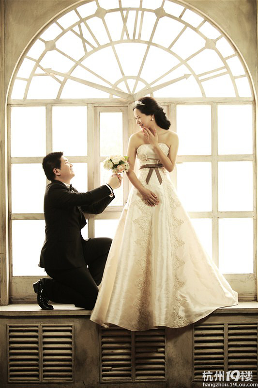 邊看奧運(yùn),邊曬美照,在2012你為我披上了夢(mèng)中的那一抹白紗