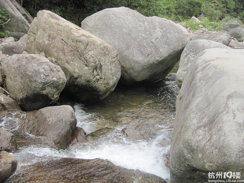 杭州出发 到 临安 二日游,求景点求路线推荐-旅