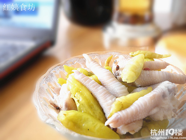 美容豐胸的爽口小零嘴【野山椒泡鳳爪】
