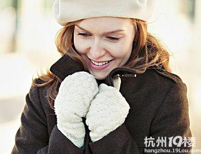 女性手脚冰凉容易患癌症?-健康自测-养生保健