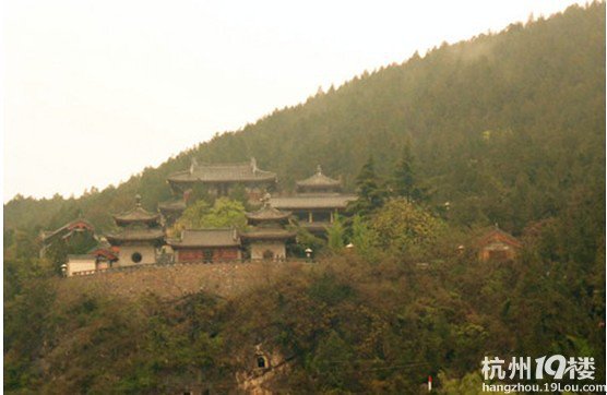 闲暇之余  我们一起去游洛阳龙门