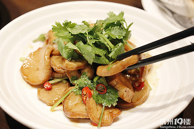 【8隊(duì)】“蟹肉上席百味淡”要吃就要吃個(gè)撐
