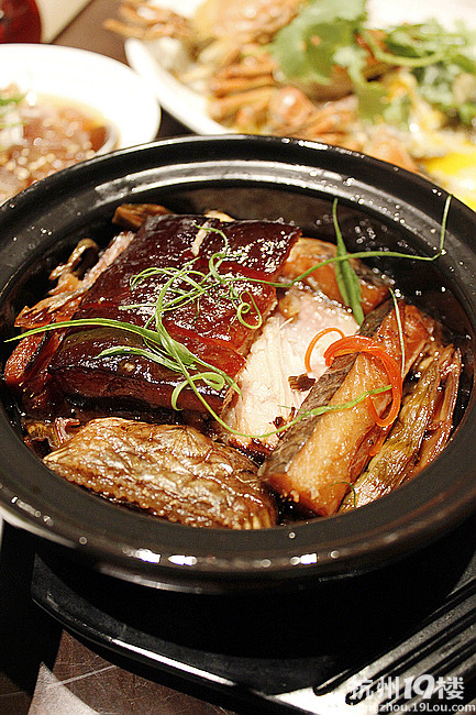 【8隊(duì)】“蟹肉上席百味淡”要吃就要吃個(gè)撐