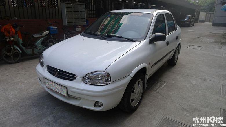 别克赛欧三厢手动档