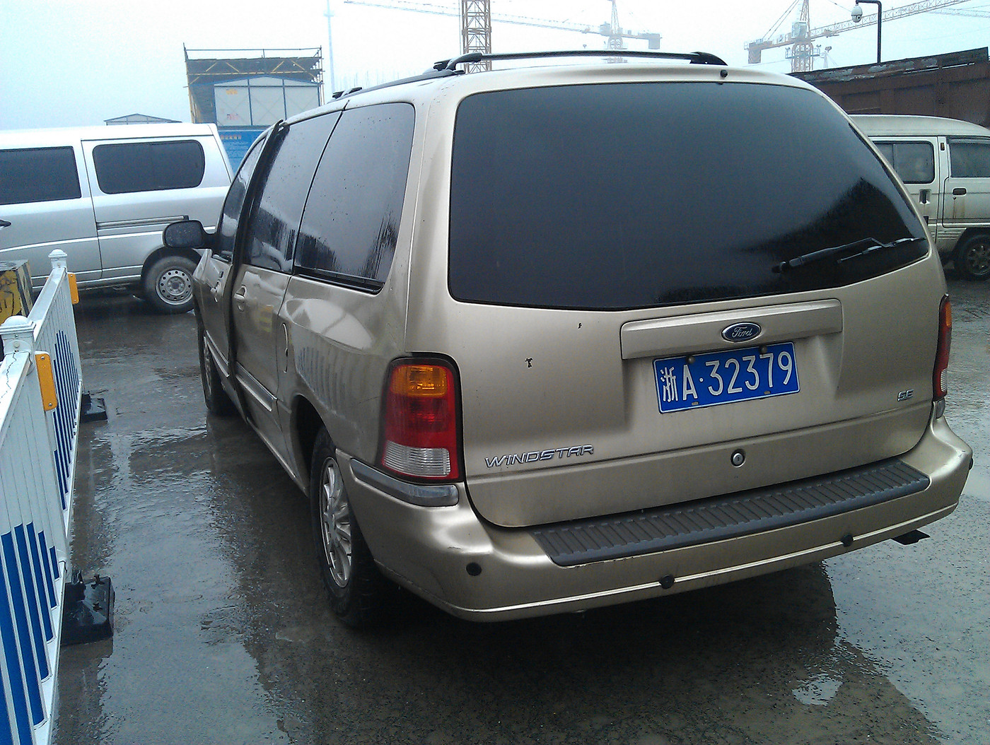 福特稳达,新车65万,现在低价出售