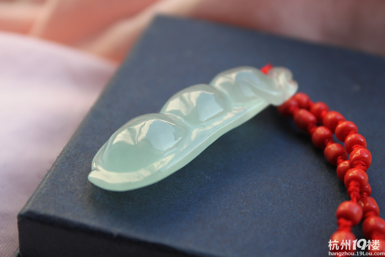 玉石展上挑花眼 买一豌豆试试水-盛世收藏-杭州