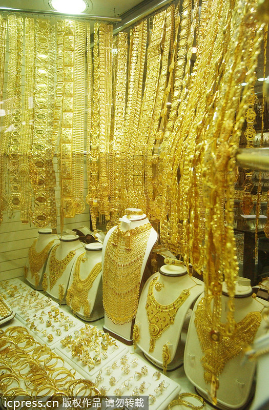 走进阔气十足的迪拜黄金市场