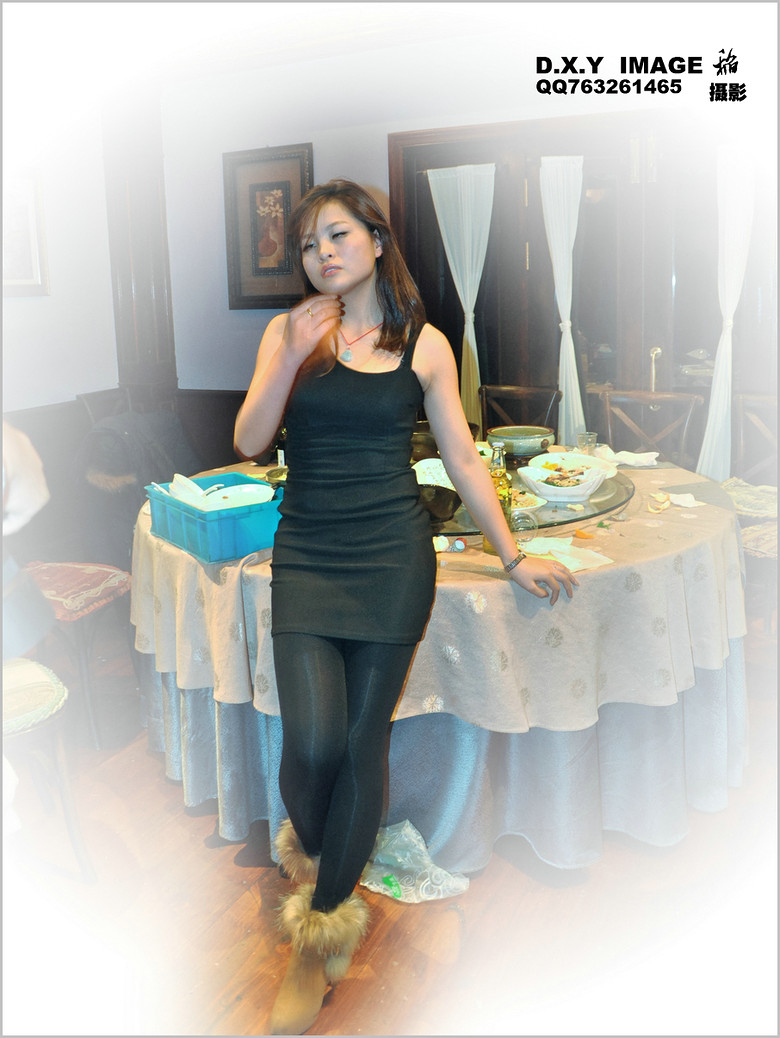 依依妹子好身材【年会外拍作业】