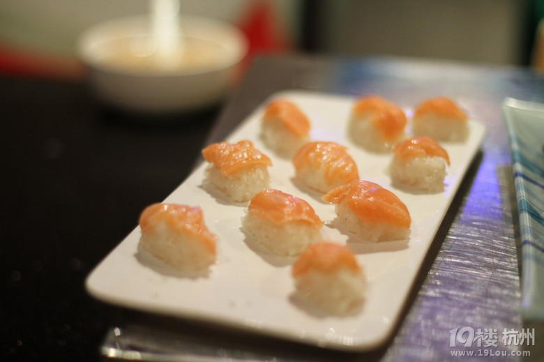 【8隊(duì)】情濃年夜飯——美食比拼，越夜越HIGH！