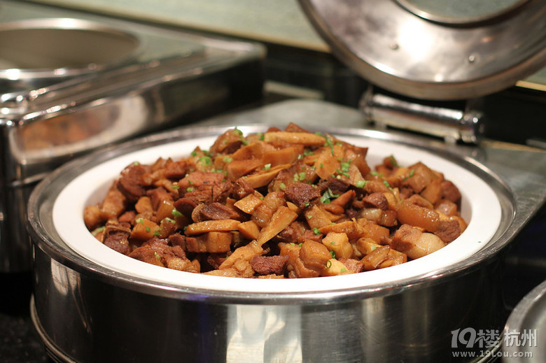 【8隊(duì)】情濃年夜飯——美食比拼，越夜越HIGH！