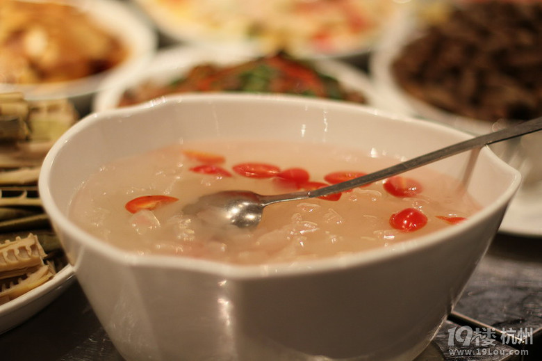 【8隊(duì)】情濃年夜飯——美食比拼，越夜越HIGH！