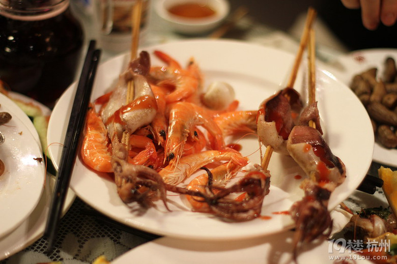 【8隊(duì)】情濃年夜飯——美食比拼，越夜越HIGH！