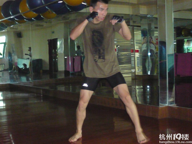 杭州博击 散打 拳击 综合格斗 巴西柔术 夜跑防身术