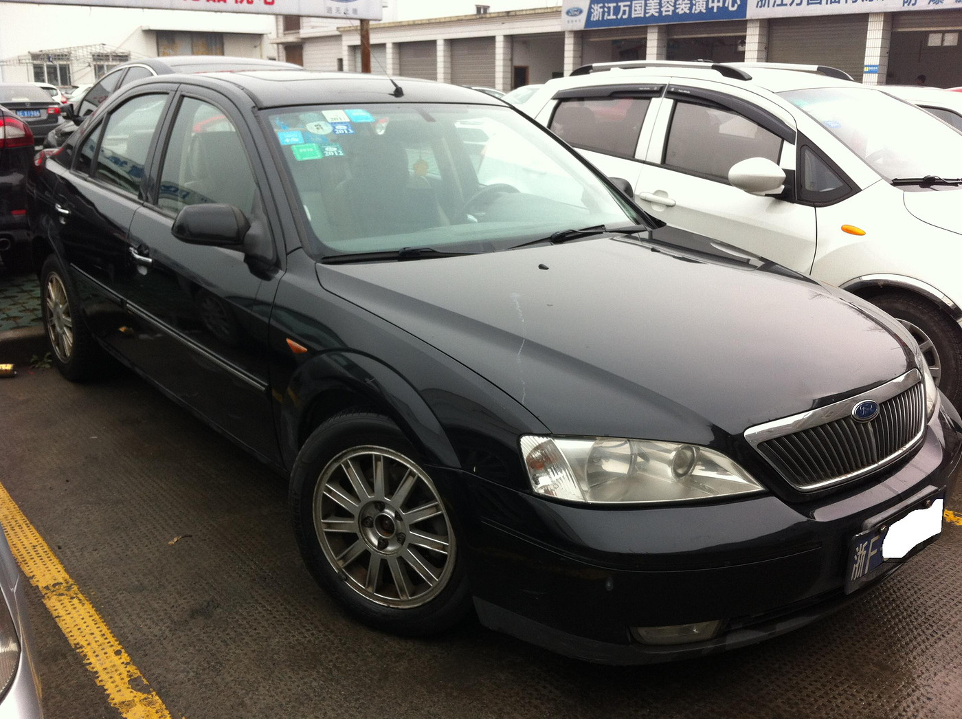 挥泪出03年蒙迪欧 3.3万(已售)