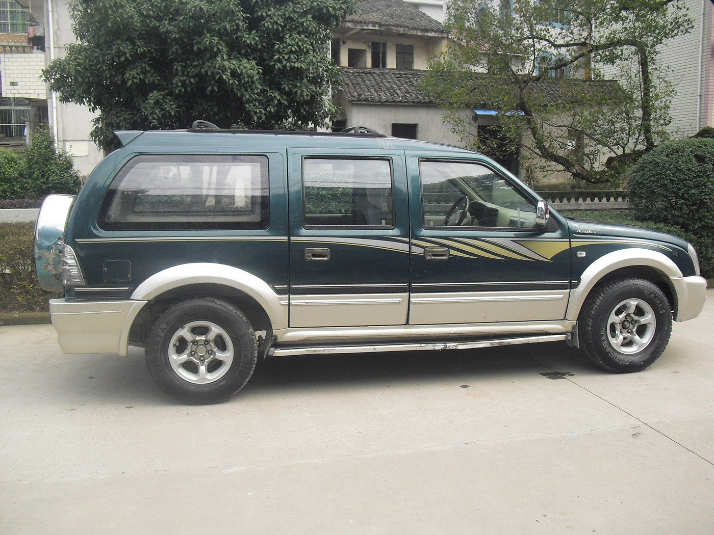 军绿色大气的曙光suv=====1,.78万特价转让