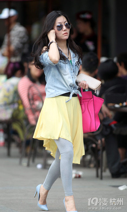 杭州大街上的美女