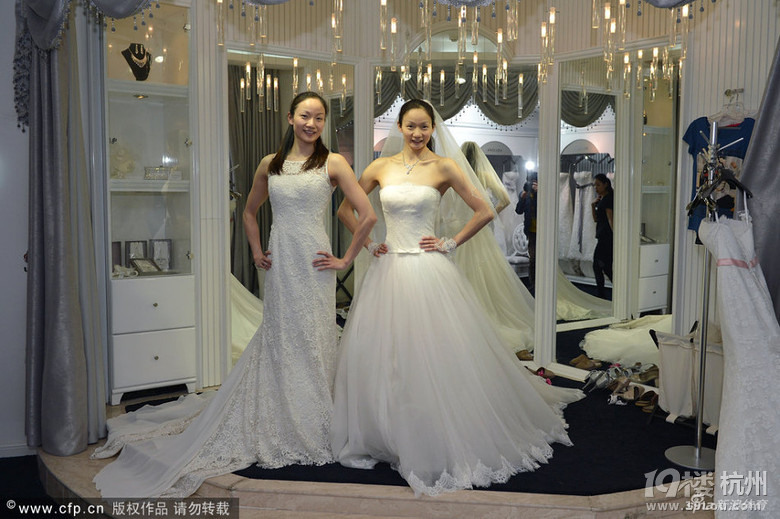 【【【世界冠军--花样游泳姐妹花蒋文文和蒋婷婷的试纱记】】】