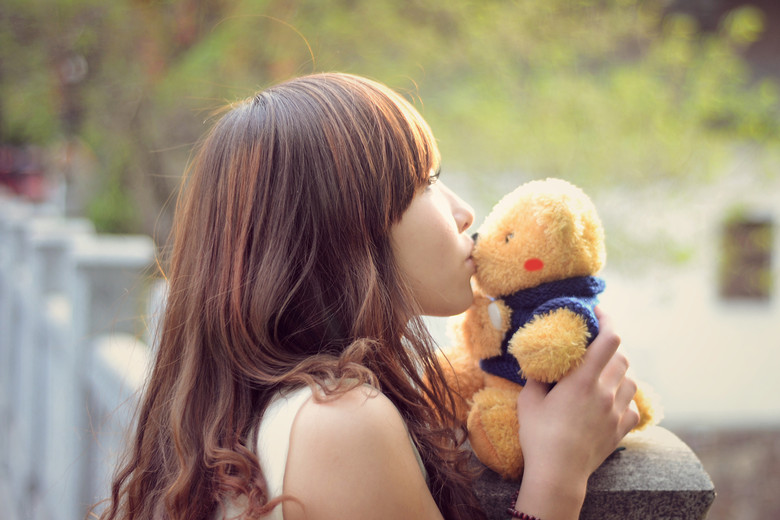 我爱上了流浪歌手的情人 (微电影剧本)-人像派