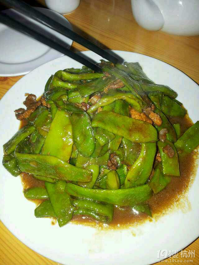 这么正宗的肉片烧豆角、牛肉串，你吃过吗？