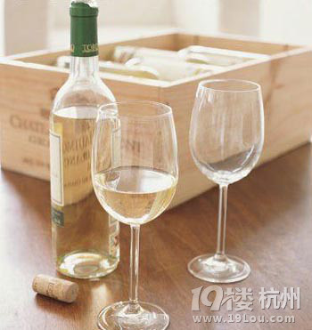 不同类型的葡萄酒与配餐选择