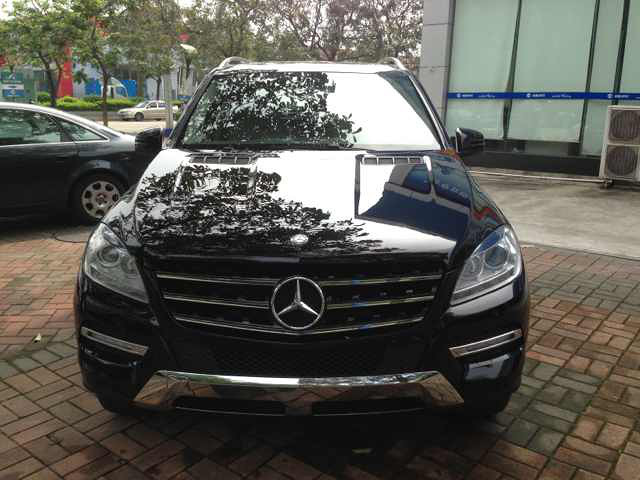 低价出售 全新奔驰ml350 黑色越野车