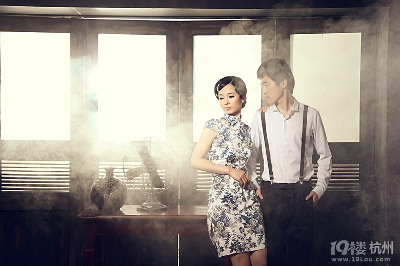 80后妹纸的个性旗袍,婚纱照的漫长过程分享。