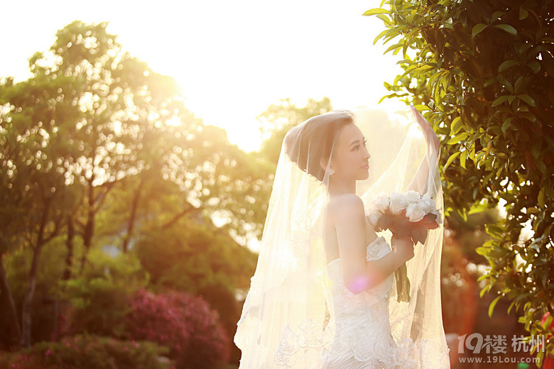 80后妹纸的个性旗袍,婚纱照的漫长过程分享。