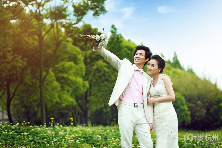 都说我们的婚纱照是活的!!!求祝福!!!