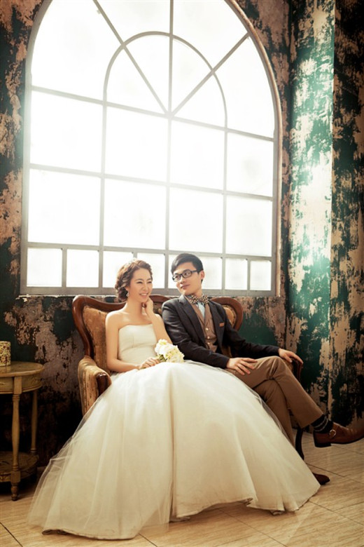 看了婚纱照,说我是韩国人