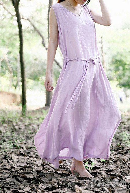 淡紫色连衣裙,飘逸长裙,穿着像神仙姐姐,哈哈-