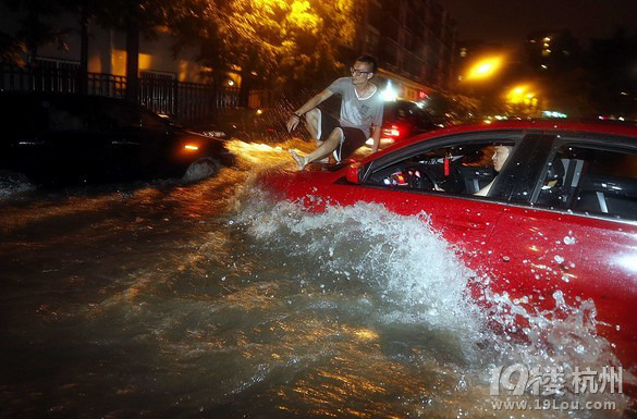 6月25日杭州天气预报:夏季多见的雷暴雨 为什