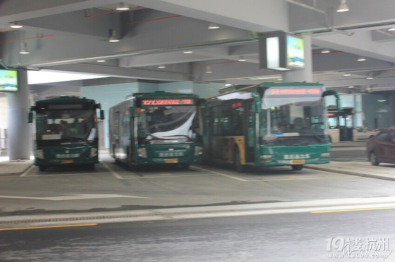 火車東站公交配套完善!3