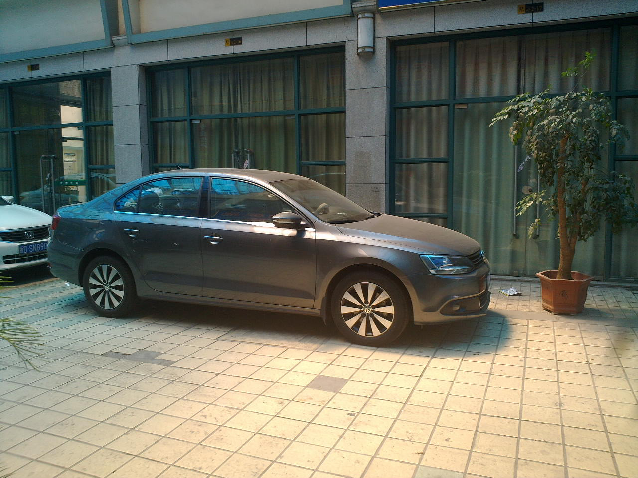 2012款大众速腾1.8t旗舰版波斯灰