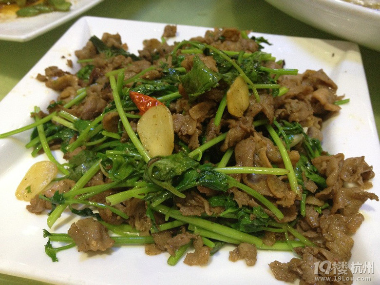 昨晚被“神雕俠侶”誘惑到了