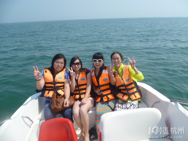 没钱,标准穷游哈!我的毕业旅行---哈哈哈,青岛哦