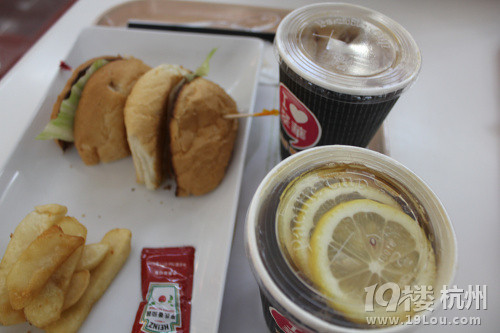 eye硿ڰuزR(sh)҂?c)ڴ˽Y(ji)300D