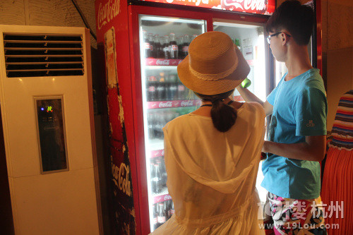 eye硿ڰuزR(sh)҂?c)ڴ˽Y(ji)300D