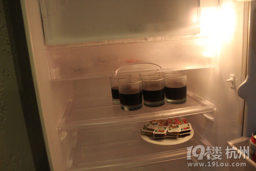 eye硿ڰuزR҂ڴ˽Y(ji)300D