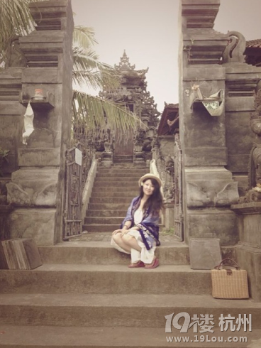 eye硿ڰuزR҂ڴ˽Y(ji)300D