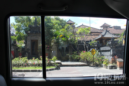 eye硿ڰuزR҂ڴ˽Y(ji)300D