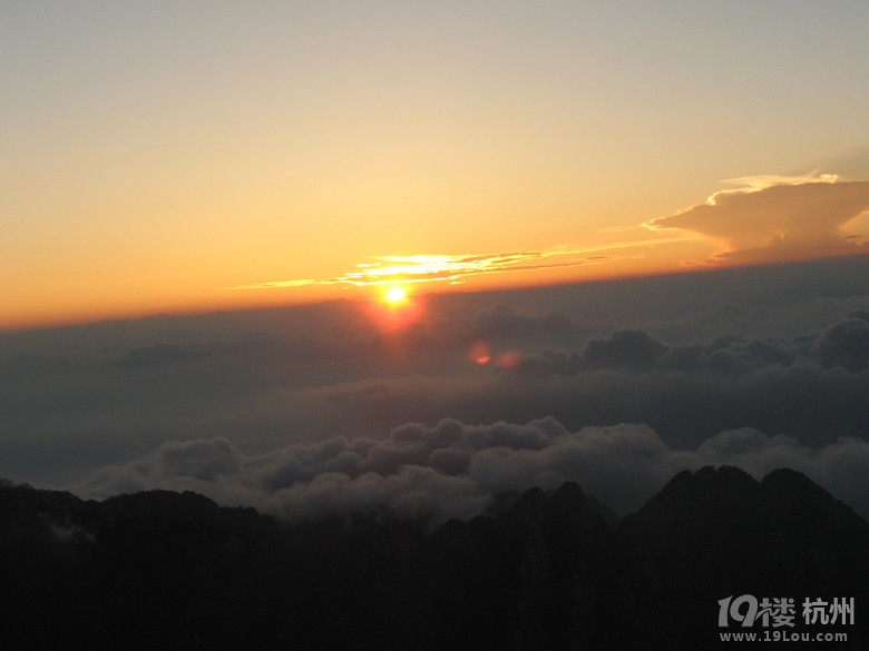 8月份的黃山旅游