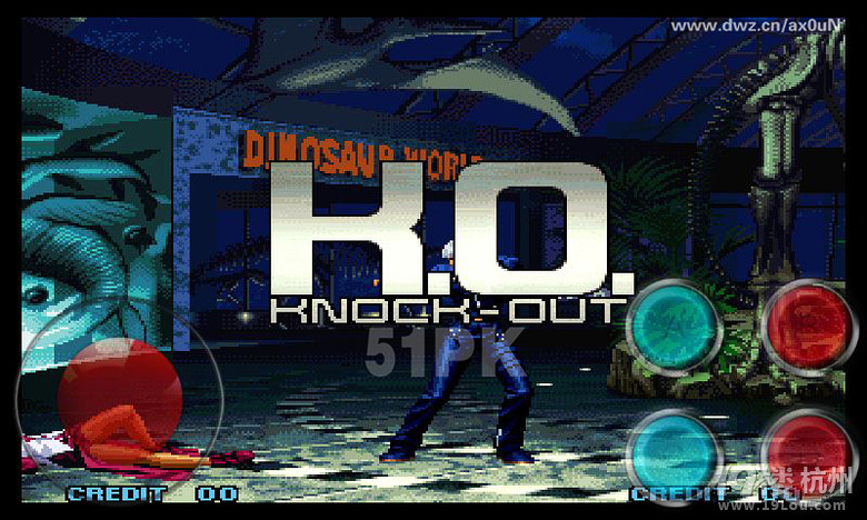 不花钱与小伙伴对战拳皇联机合金弹头吧