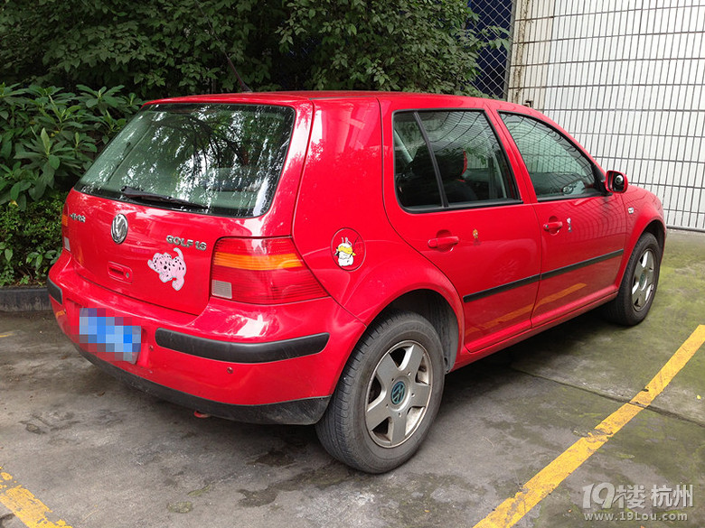 05年高尔夫4红色1.6自动挡出售