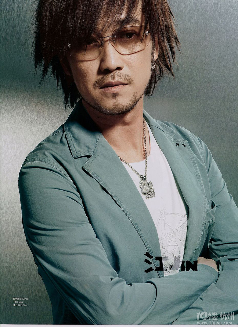 男人海洋周传雄