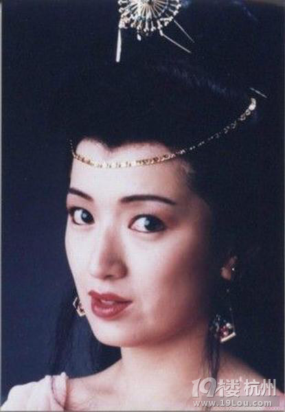 曾华倩邵美琪80年代女星美艳惊人