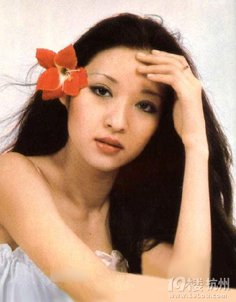 曾华倩邵美琪80年代女星美艳惊人