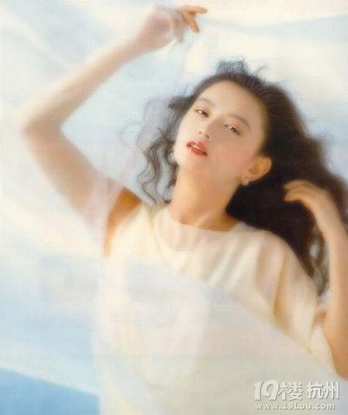 曾华倩邵美琪80年代女星美艳惊人